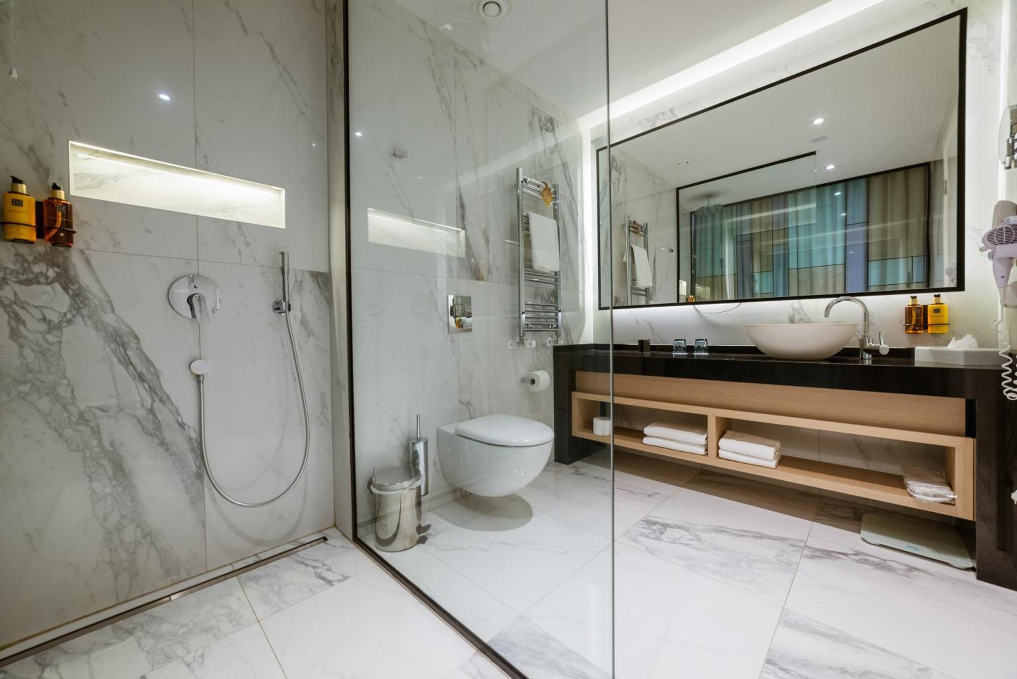 Hotel Imperial Conference & Spa บุดวา ภายนอก รูปภาพ