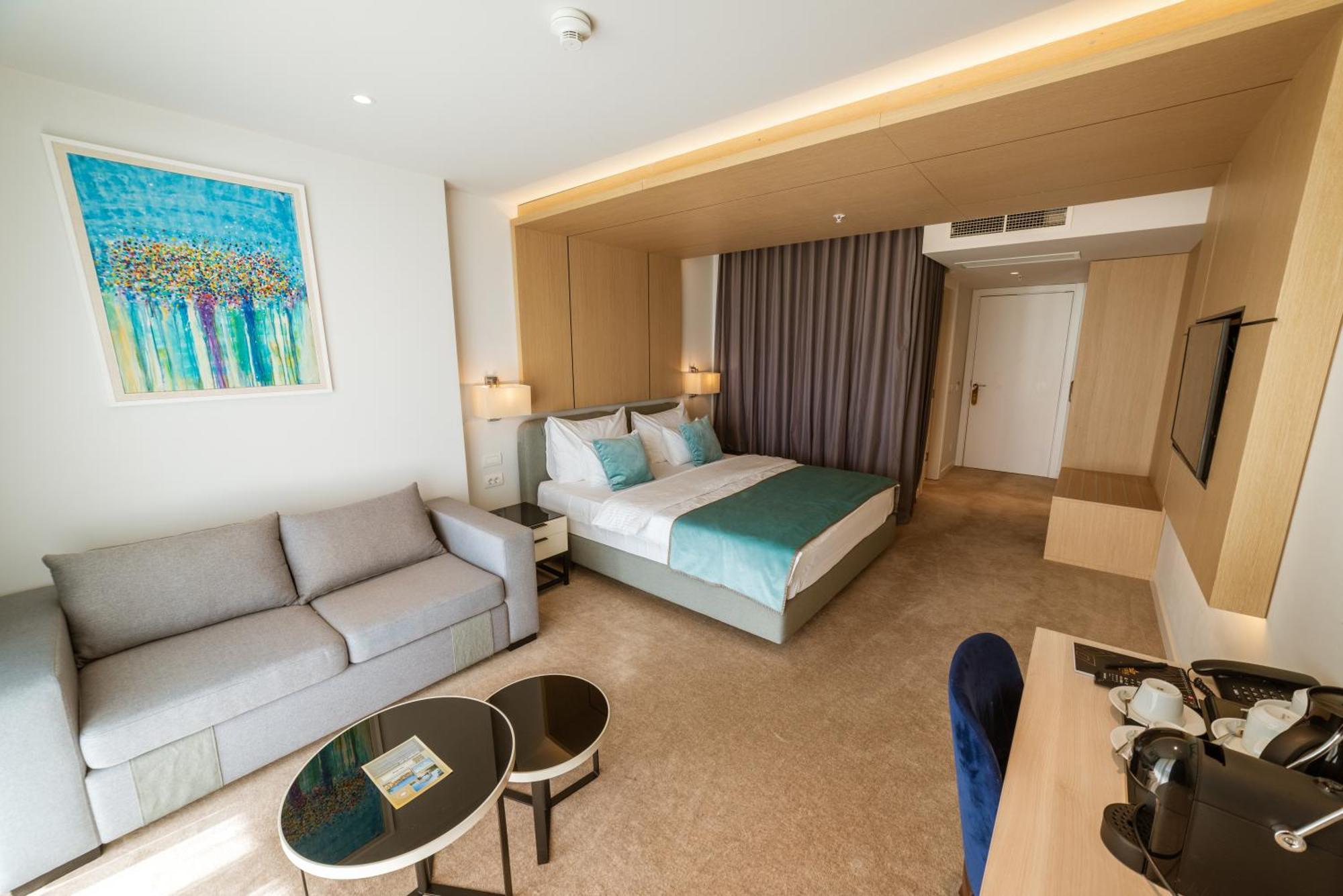 Hotel Imperial Conference & Spa บุดวา ภายนอก รูปภาพ