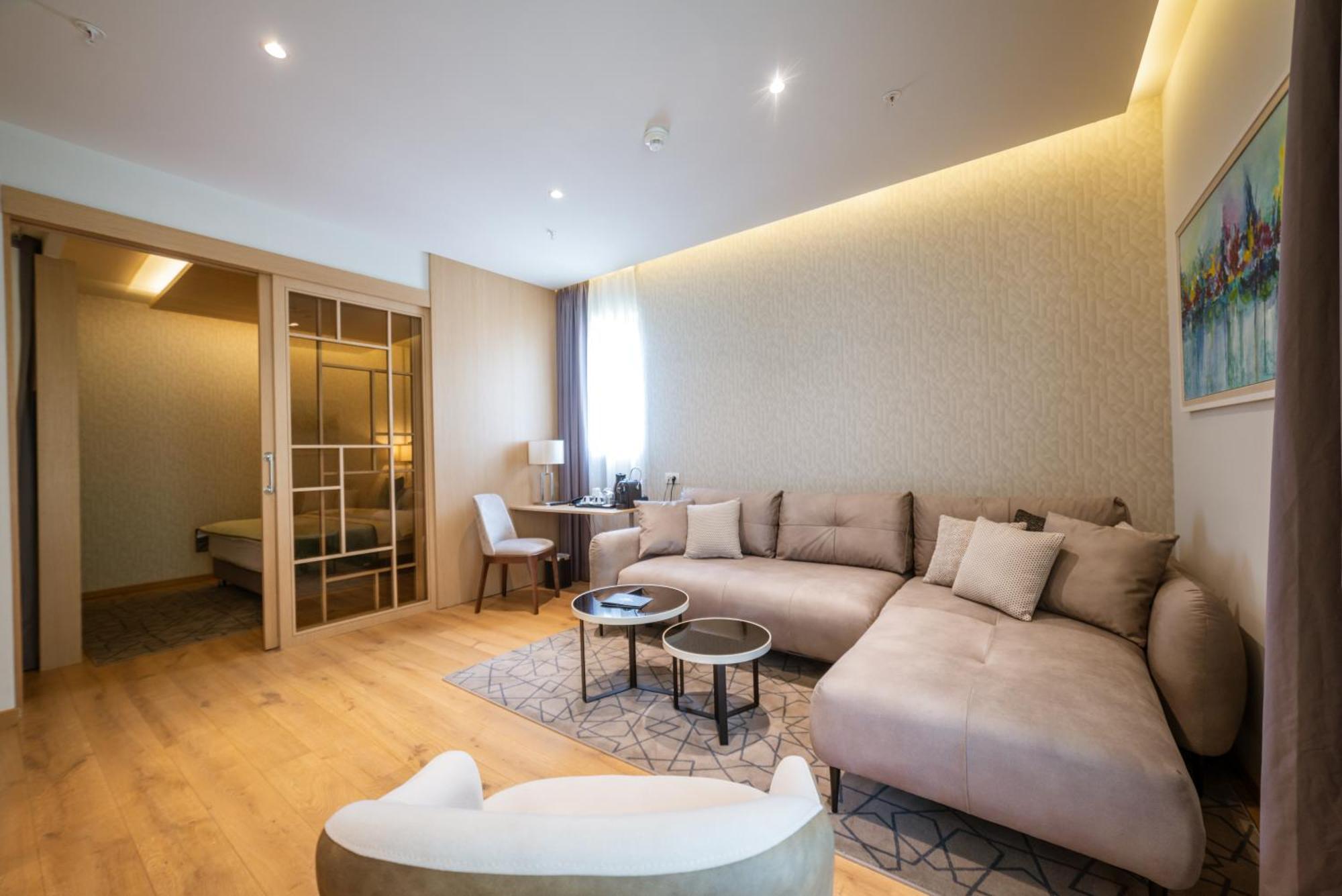 Hotel Imperial Conference & Spa บุดวา ภายนอก รูปภาพ