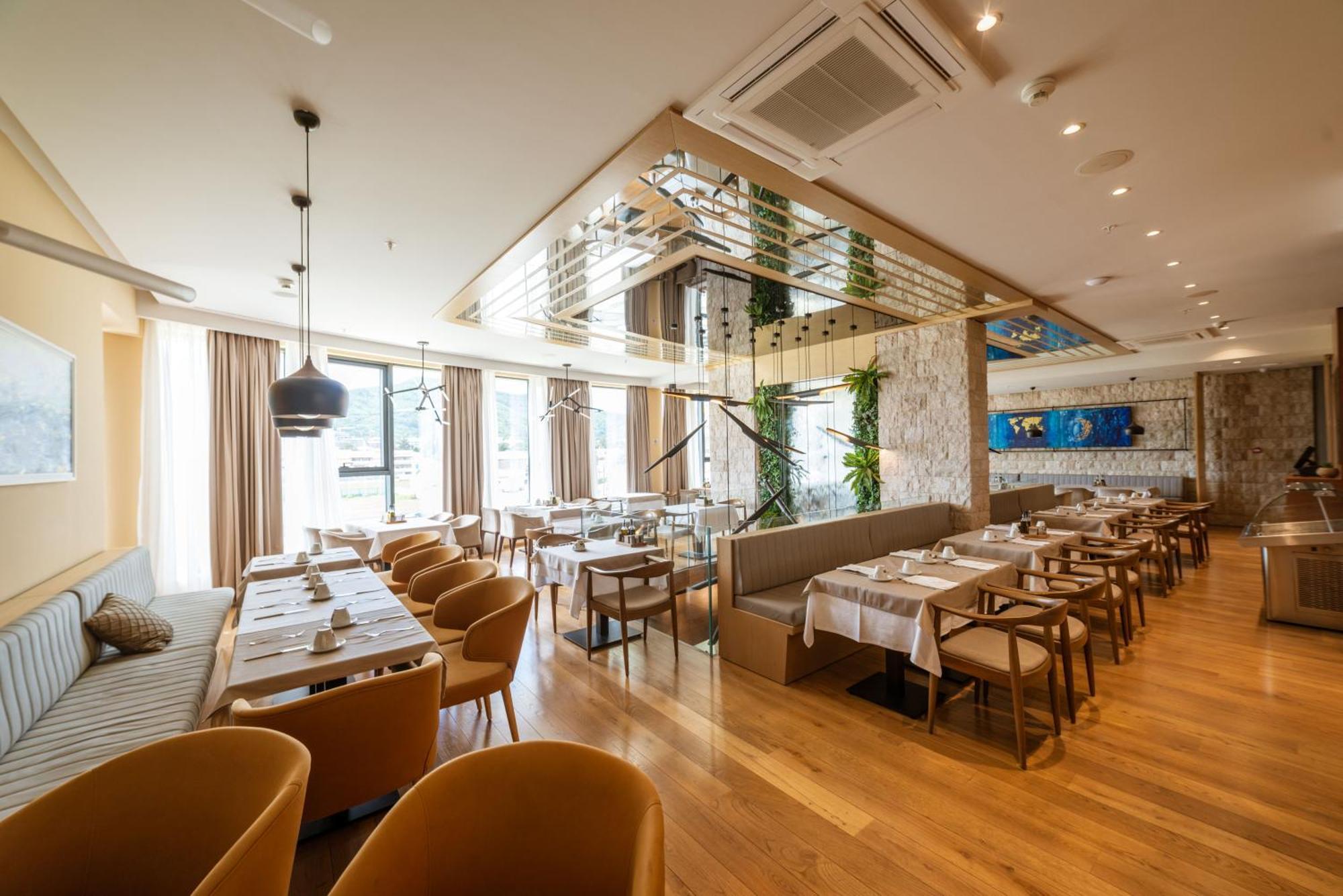 Hotel Imperial Conference & Spa บุดวา ภายนอก รูปภาพ
